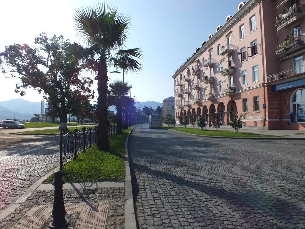 Apartment Gamarjoba Batumi Exteriér fotografie