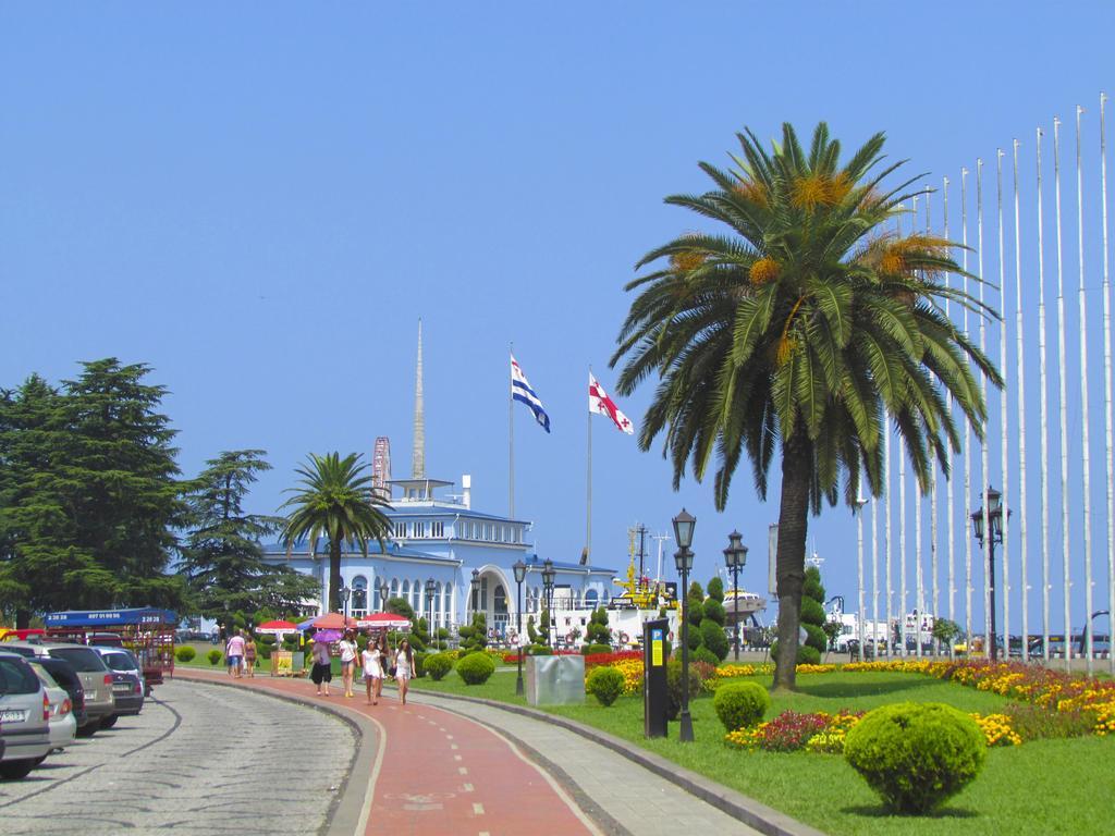 Apartment Gamarjoba Batumi Exteriér fotografie